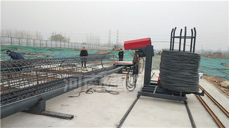 柳州2022欢迎咨询 数控钢筋笼滚焊机自动焊接